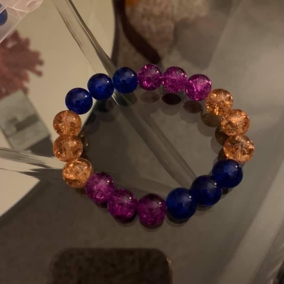 Bracelets - Picture 2 of 2